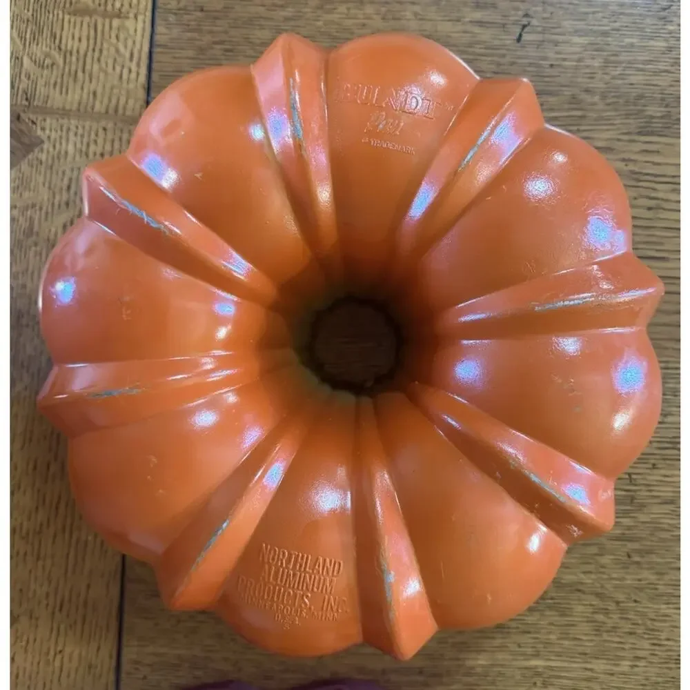 Vintage Nordic Ware/Northland Aluminum Bundt Pans Lot of 2 Orange Fiesta Party